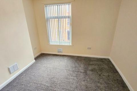 3 bedroom terraced house to rent, St. Stephens Road, Sneinton, Nottingham, NG2 4JS