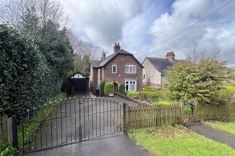 3 bedroom detached house for sale, Cheadle Road, Leek