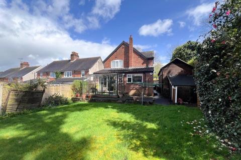 3 bedroom detached house for sale, Cheadle Road, Leek