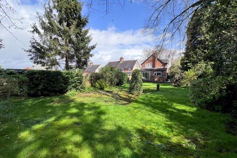 3 bedroom detached house for sale, Cheadle Road, Leek