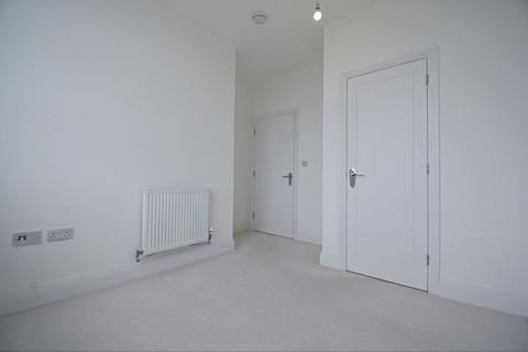 1 bedroom apartment to rent, 21 Fullbrook Drive, Basingstoke RG21