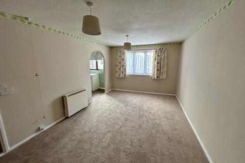 1 bedroom apartment for sale, Cobbinsbank, Waltham Abbey