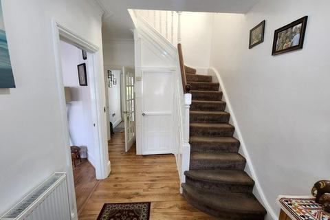 4 bedroom detached house to rent, Norman Road, Sutton