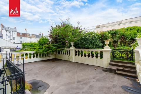 1 bedroom ground floor flat for sale, Marine Parade, Brighton