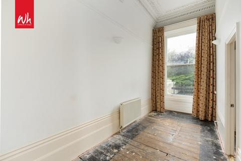 1 bedroom ground floor flat for sale, Marine Parade, Brighton