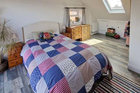 100 Calton Road, Gloucester, GL1 5DY