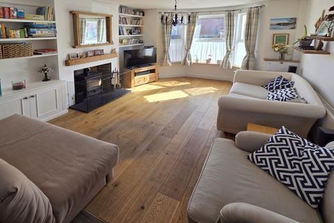 100 Calton Road, Gloucester, GL1 5DY