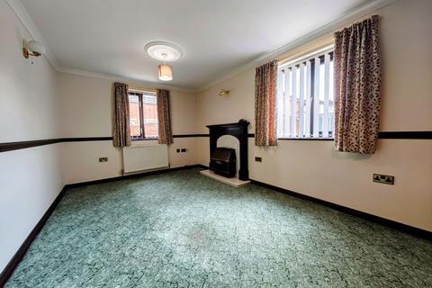 3 bedroom flat to rent, Cumwhinton Road, Carlisle