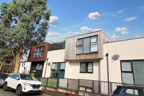 3 bedroom terraced house for sale, Clifton Road, Manchester M25