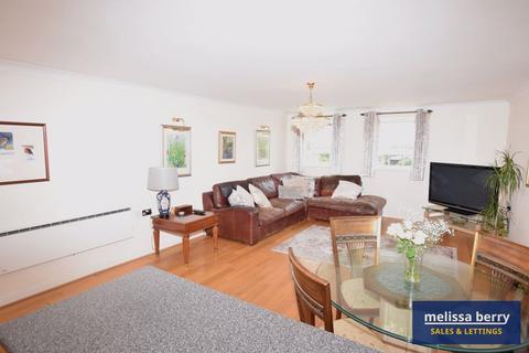 2 bedroom apartment for sale, Wentworth Court, Whitefield M45