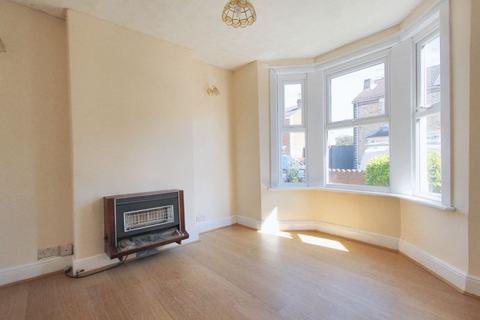 2 bedroom semi-detached house to rent, Hartington Road, Gloucester GL1