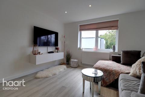 1 bedroom flat for sale, Lodge Road, Croydon