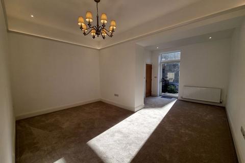 4 bedroom terraced house for sale, Hangingroyd Lane, Hebden Bridge HX7