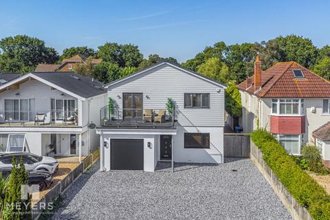 4 bedroom detached house for sale, Lulworth Avenue, Poole BH15