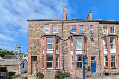 4 bedroom house for sale, Cross Street, Lynton