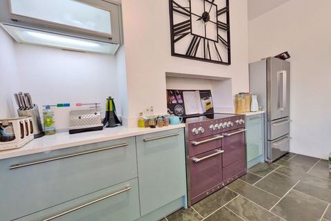 4 bedroom house for sale, Cross Street, Lynton