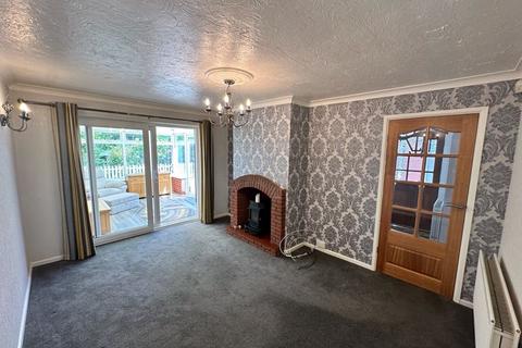 2 bedroom semi-detached bungalow for sale, Eaton Crescent, Dudley DY3