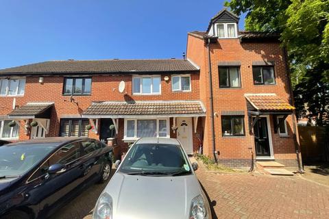 3 bedroom house to rent, Leamouth Road, Beckton , London