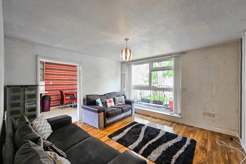 2 bedroom maisonette for sale, Southdown Close, Stockport SK4