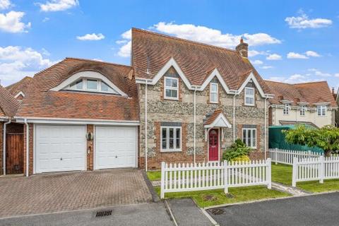 4 bedroom detached house to rent, LYTCHETT MATRAVERS