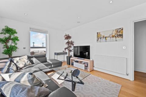 1 bedroom penthouse for sale, Coombe Lane, Raynes Park, London, SW20 0BW