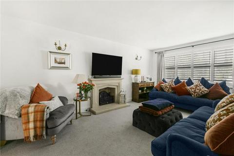 4 bedroom detached house for sale, Dunstable Road, Studham, Bedfordshire, LU6 2QL