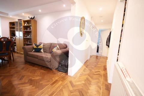 2 bedroom maisonette for sale, Edgware HA8