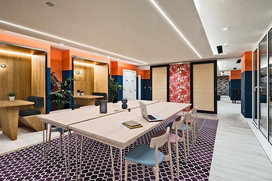 Sixth-floor Communal Sky Lounge