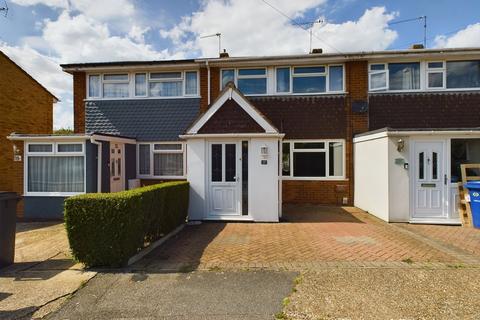 3 bedroom terraced house for sale, Brampton Close, Corringham, Stanford-le-Hope, SS17