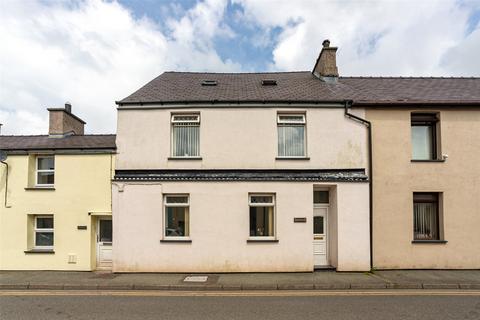 4 bedroom terraced house for sale, High Street, Deiniolen, Caernarfon, Gwynedd, LL55