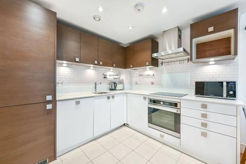 2 bedroom flat for sale, Shepherdess Walk, Islington, London, N1