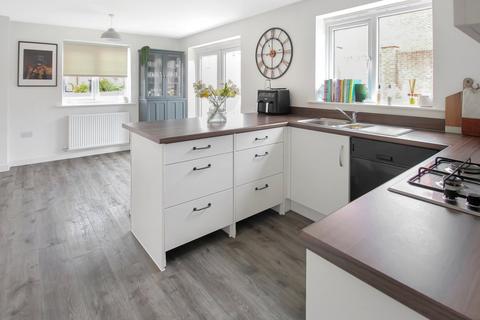 18 Aster Drive, Rugby, CV23 0HR