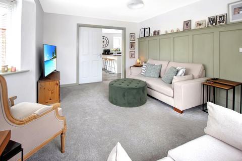 18 Aster Drive, Rugby, CV23 0HR