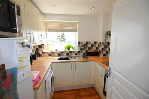 2 bedroom flat to rent, Bedale Close, Swallownest, Sheffield, ROTHERHAM, S26 4NF