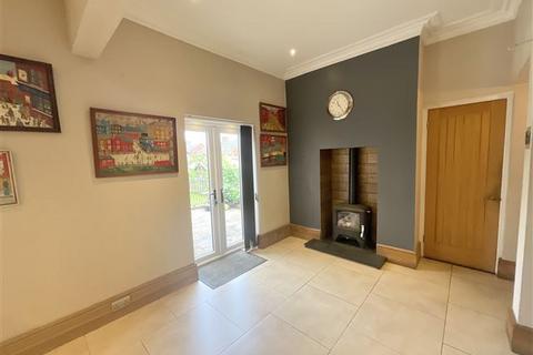 376 Richmond Road, Sheffield, S13 8LZ