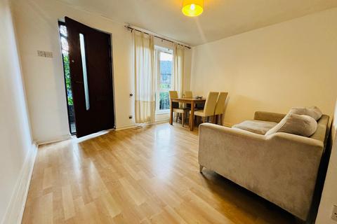 1 bedroom flat to rent, Kinburn Street, London SE16
