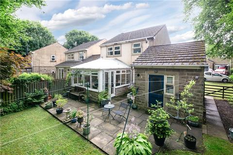 3 bedroom detached house for sale, Old Vicarage Close, Bingley, West Yorkshire, BD16