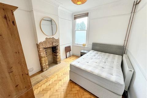 4 bedroom house to rent, North Birkbeck Road, Leytonstone