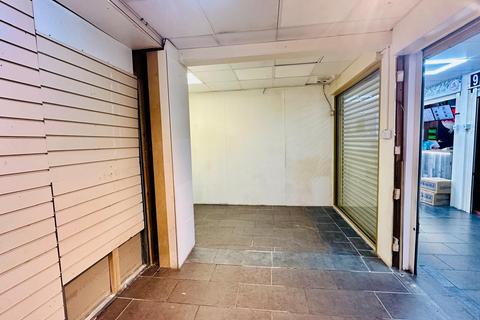 Shop to rent, Northolt Road, Harrow