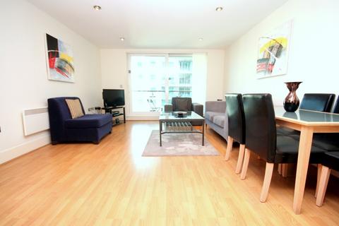 2 bedroom flat to rent, St. George Wharf, London, SW8