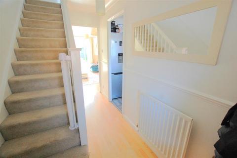 2 bedroom terraced house for sale, Heyford Way, Hatfield