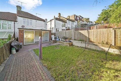 3 bedroom semi-detached house to rent, Ena Road, London SW16