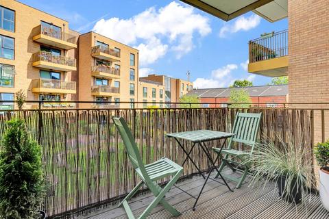 1 bedroom flat for sale, Leigh Court, London, SE5