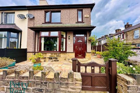 3 bedroom semi-detached house for sale, Lee Street, Barrowford