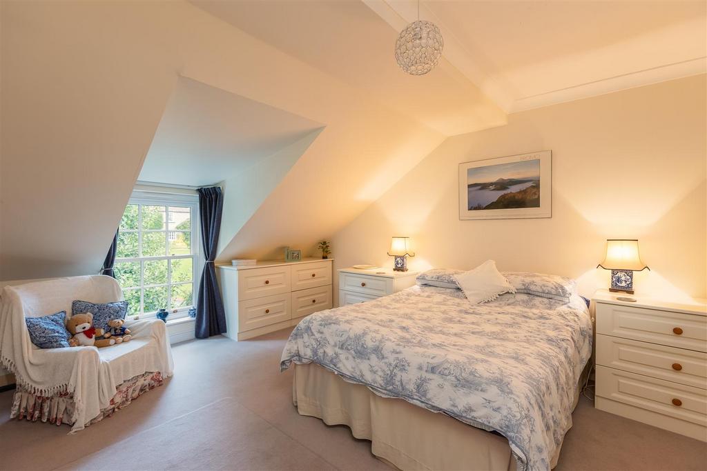 Castle Hill House Bedroom 2-1.jpg
