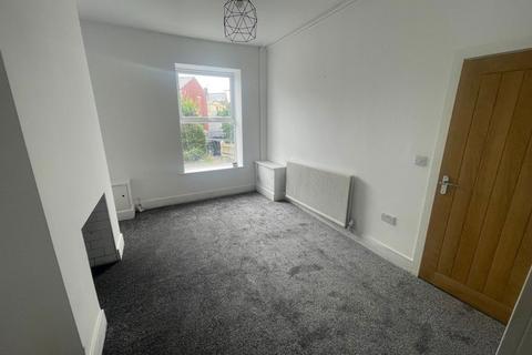 2 bedroom terraced house to rent, Barnmeadow Lane, Blackburn