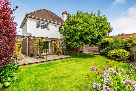 3 bedroom detached house for sale, Chalkpit Lane, Oxted