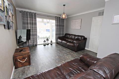 4 bedroom semi-detached house to rent, Wolsingham Drive, Newton Hall, Durham