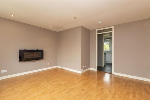 2 bedroom flat to rent, Haystack Place, Glasgow