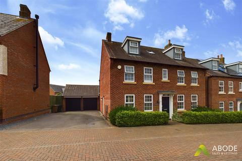 5 bedroom detached house for sale, Hare Park, Burton On Trent DE15